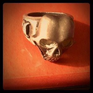 SOLID -HEAVY-PEWTER-SKULL-RING-LIGHT-UP-EYES